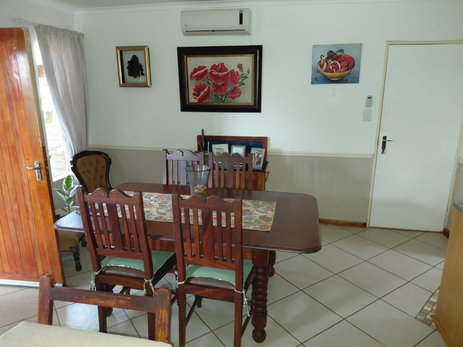 2 Bedroom Property for Sale in Langenhovenpark Free State